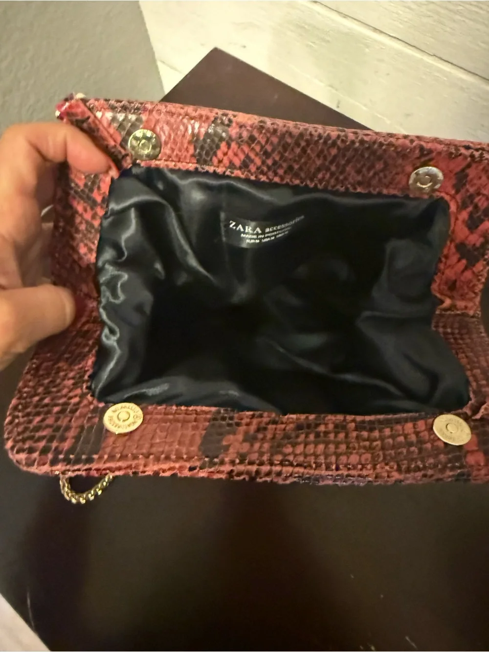 ❤️ Zara Red Snakeskin Crossbody Clutch | Gold Chain & Heart Clasp Purse